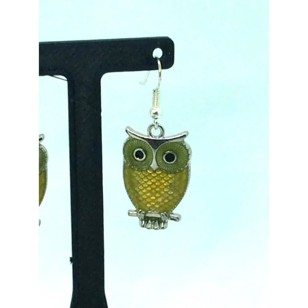 OWL Earrings Green Yellow Enamel Figural Silver tone‎ Wire Dangle